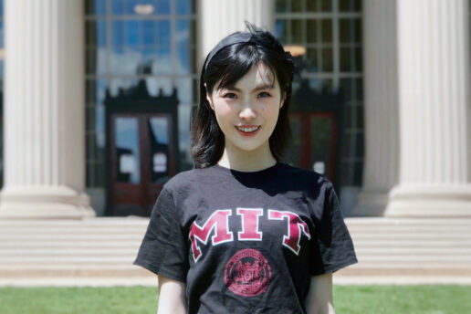 Photo of physics junior Carina Hong